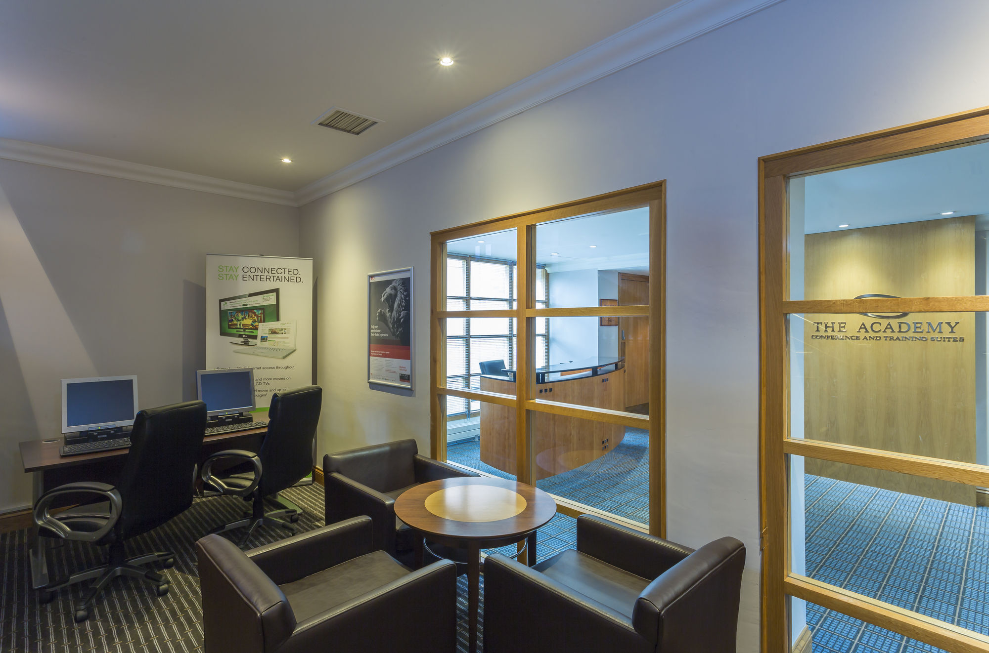 Holiday Inn Rugby-Northampton M1 Jct18 By Ihg Крик Екстериор снимка